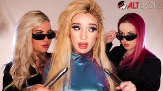 Female detectives probe an alien pussy tattoo - porn video